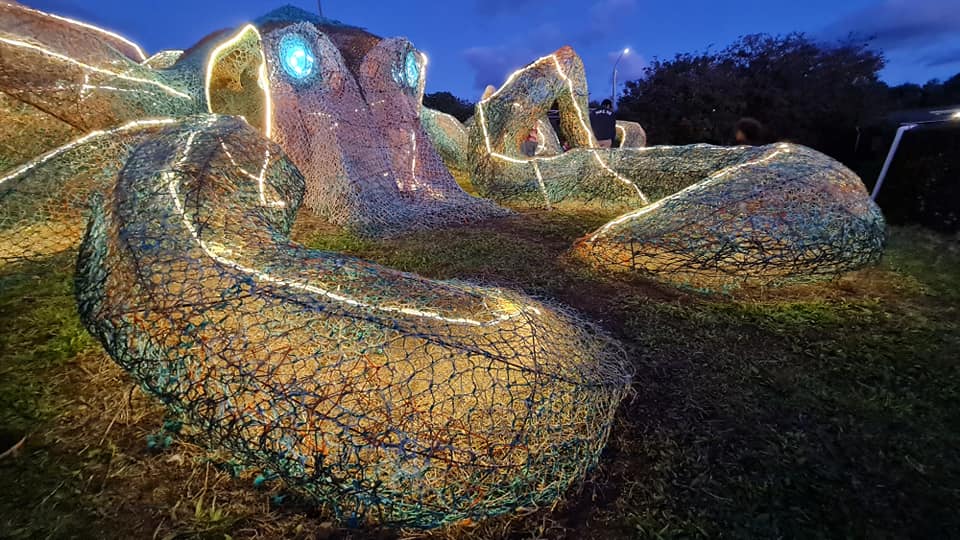 Instalación de arte que busca crear conciencia sobre el problema de la